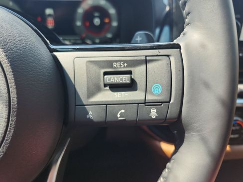Used 2025 Nissan Pathfinder Platinum w/ Cargo Package AWD/4WD image 26
