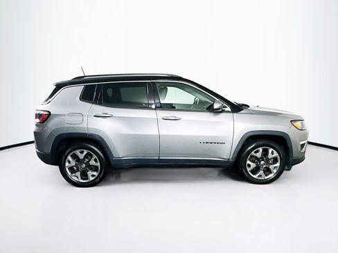Used 2019 Jeep Compass Limited FWD image 10