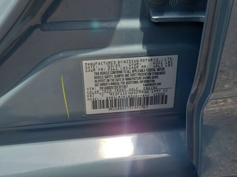 Certified 2025 Nissan Sentra SR FWD image 34