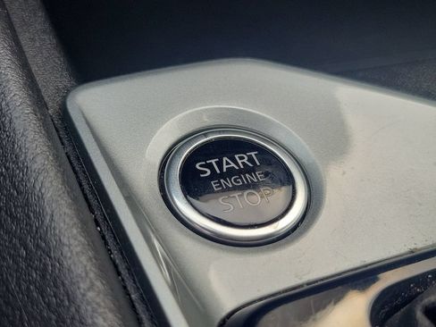 Used 2025 Nissan Altima 2.5 SV FWD image 30