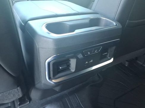 Used 2023 Chevrolet Silverado 1500 High Country w/ High Country Premium Package AWD/4WD image 8