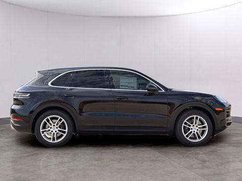 New 2026 Porsche Cayenne AWD/4WD image 9