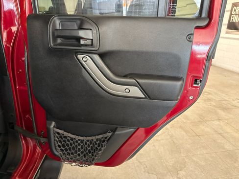 Used 2012 Jeep Wrangler Unlimited Sport image 47