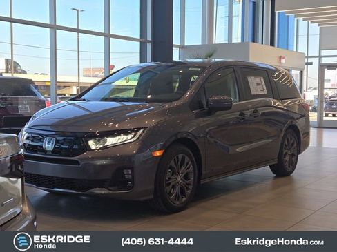 New 2026 Honda Odyssey Touring image 2