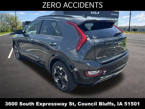 Used 2024 Kia Niro Wave FWD image 6