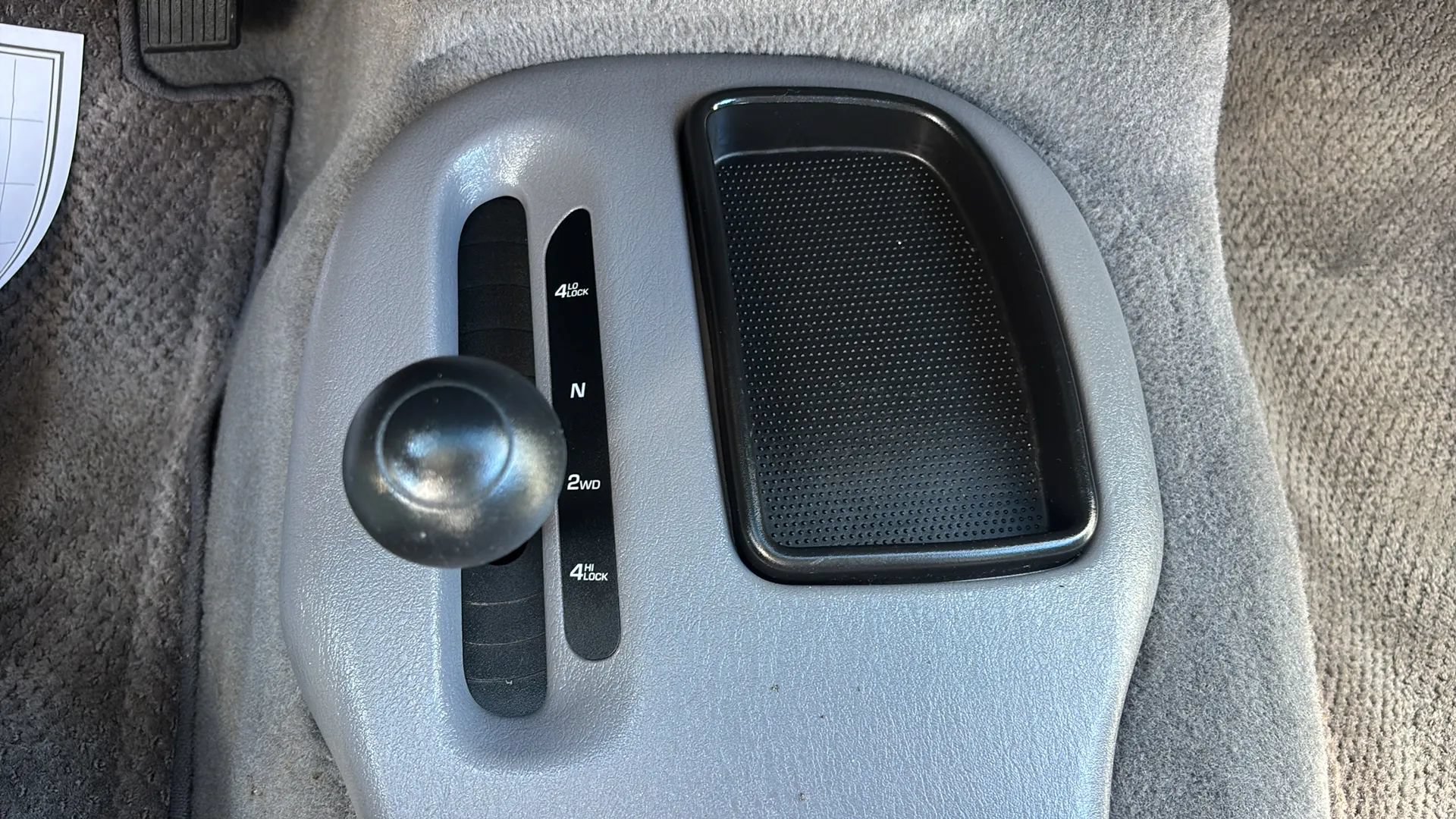Used 2000 Dodge Durango 4WD image 32