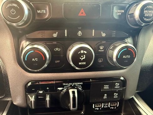 Used 2022 RAM 1500 Big Horn image 32