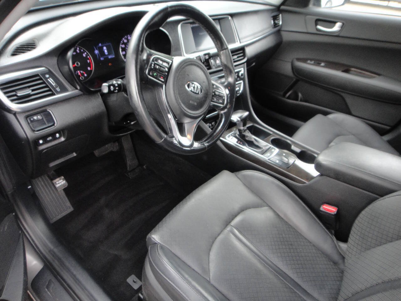 Used 2017 Kia Optima EX FWD image 7