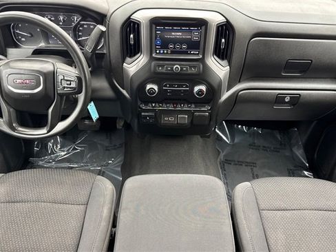 Used 2021 GMC Sierra 3500 4x4 Crew Cab w/ Gooseneck/5TH Wheel Package image 15