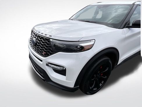 Used 2021 Ford Explorer ST w/ ST Street Pack image 25