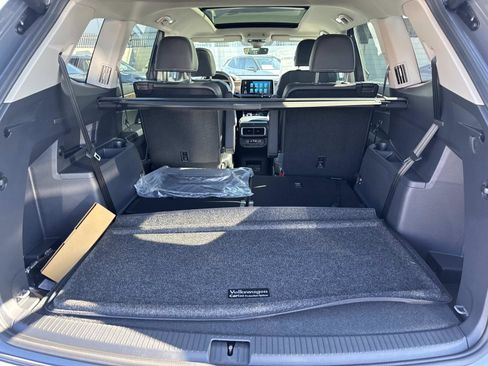New 2026 Volkswagen Atlas SE FWD image 5