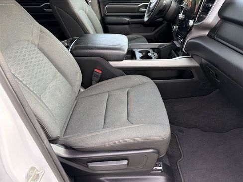 Used 2025 RAM 1500 Big Horn AWD/4WD image 12