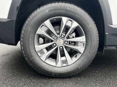 New 2026 Chevrolet Equinox LT image 37