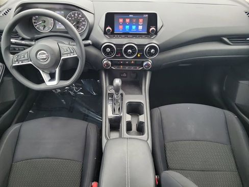 Certified 2021 Nissan Sentra S image 16