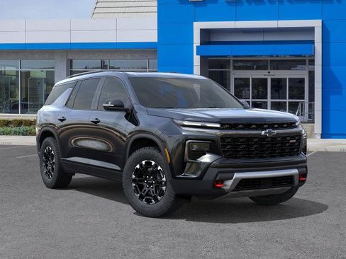 New 2027 Chevrolet Traverse Z71 w/ LPO, Floor Liner Package AWD/4WD image 7
