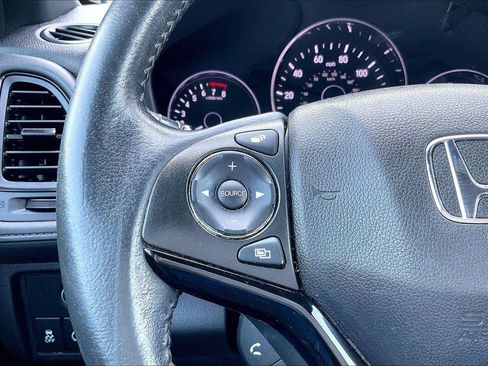 Used 2019 Honda HR-V Sport image 19