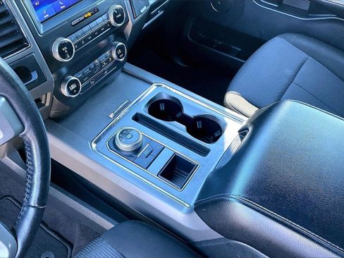 Used 2021 Ford Expedition XLT image 14