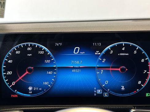 Used 2023 Mercedes-Benz GLB 250 4MATIC image 15