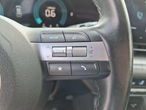Used 2025 Hyundai Kona SEL FWD image 19