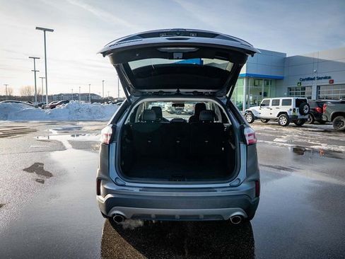 Used 2023 Ford Edge Titanium image 8