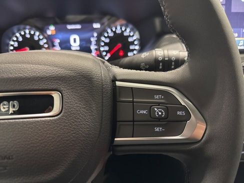 New 2025 Jeep Compass Latitude w/ Sun & Sound Group image 22