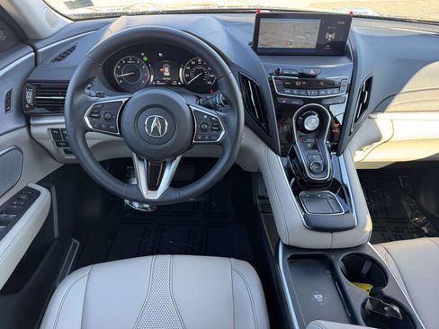 Certified 2025 Acura RDX w/ Technology Package image 8