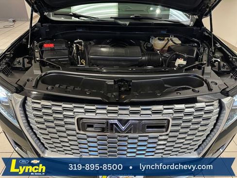 Used 2022 GMC Yukon Denali w/ Denali Premium Package AWD/4WD image 34