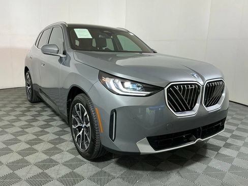 Certified 2025 BMW X3 xDrive30i w/ Premium Package AWD/4WD image 4