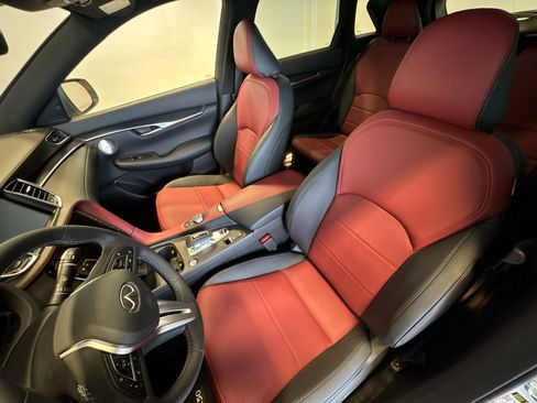 New 2025 INFINITI QX50 Sport image 11