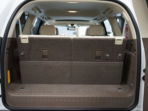 Used 2017 Lexus GX 460 image 55