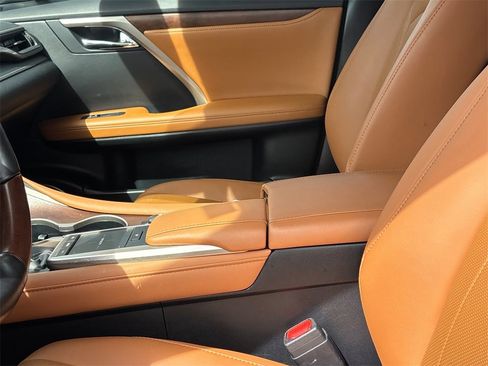 Used 2022 Lexus RX 350L FWD w/ Premium Package image 11