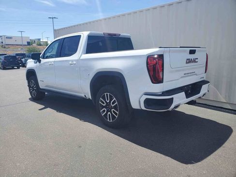 Used 2025 GMC Sierra 1500 AT4 w/ AT4 Premium Package AWD/4WD image 5