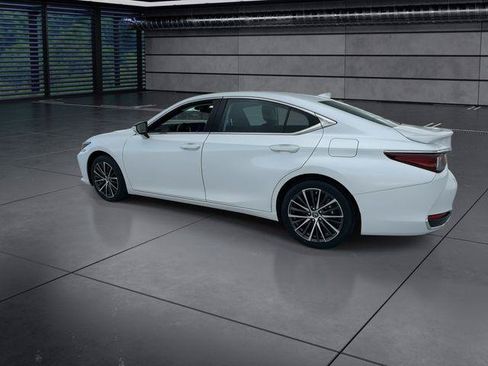 Certified 2024 Lexus ES 300h w/ Premium Package FWD image 6