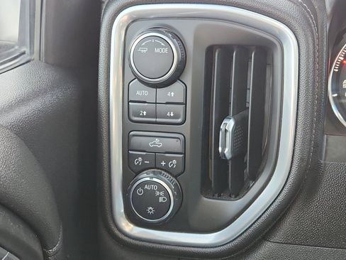 Used 2020 Chevrolet Silverado 1500 LT w/ Texas Edition image 13