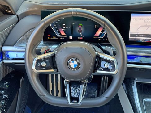 Used 2023 BMW 760i xDrive AWD/4WD image 21