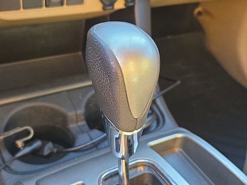 Used 2012 Toyota Tacoma 4x4 Access Cab image 22