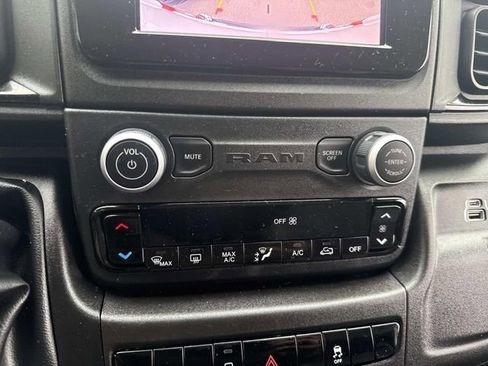 Used 2025 RAM ProMaster 2500 w/ Convenience Group FWD image 23