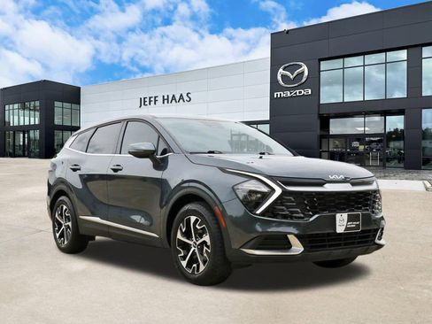 Used 2023 Kia Sportage EX FWD image 4