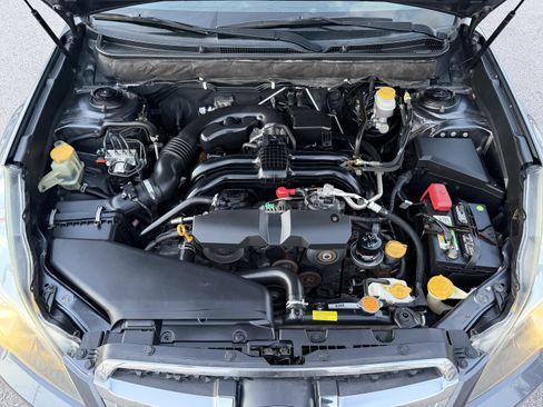 Used 2014 Subaru Legacy 2.5i image 38