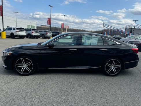 Used 2021 Honda Accord Touring image 4
