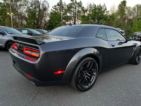 Used 2018 Dodge Challenger SRT Hellcat image 5