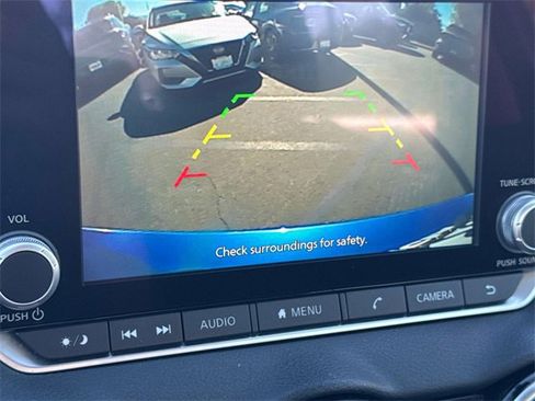 Certified 2023 Nissan Sentra SV image 18