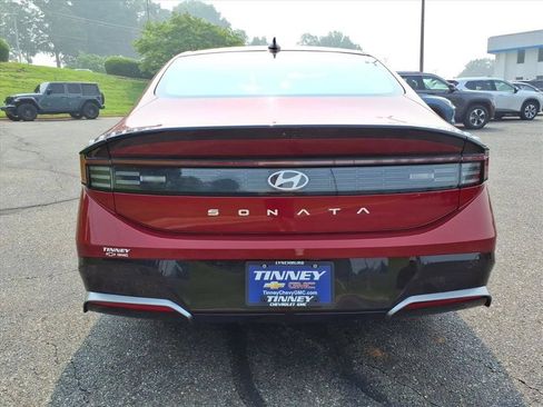 Used 2025 Hyundai Sonata SEL FWD image 4
