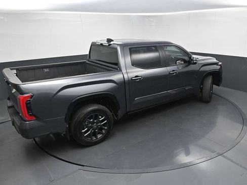Used 2025 Toyota Tundra Platinum AWD/4WD image 39