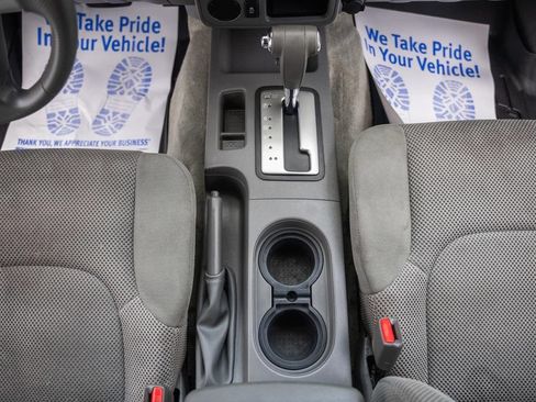 Used 2018 Nissan Frontier SV RWD image 24