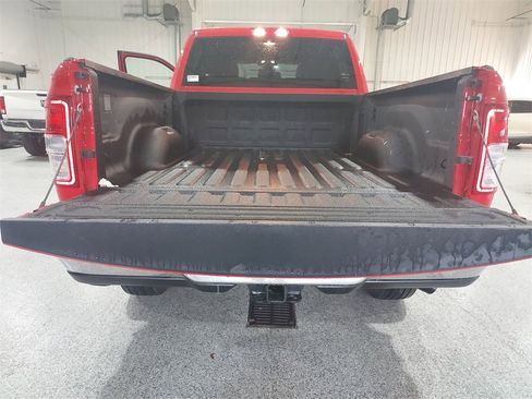 Used 2024 RAM 2500 Big Horn w/ Bed Utility Group image 28