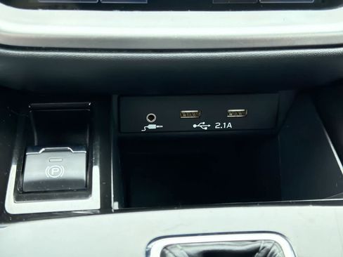 Used 2021 Subaru Outback Premium w/ Popular Package #1 AWD/4WD image 31