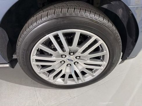 Used 2023 Ford Expedition Limited AWD/4WD image 15