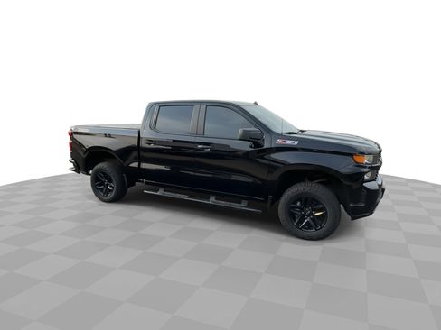 Used 2021 Chevrolet Silverado 1500 Custom Trail Boss w/ Midnight Edition image 3