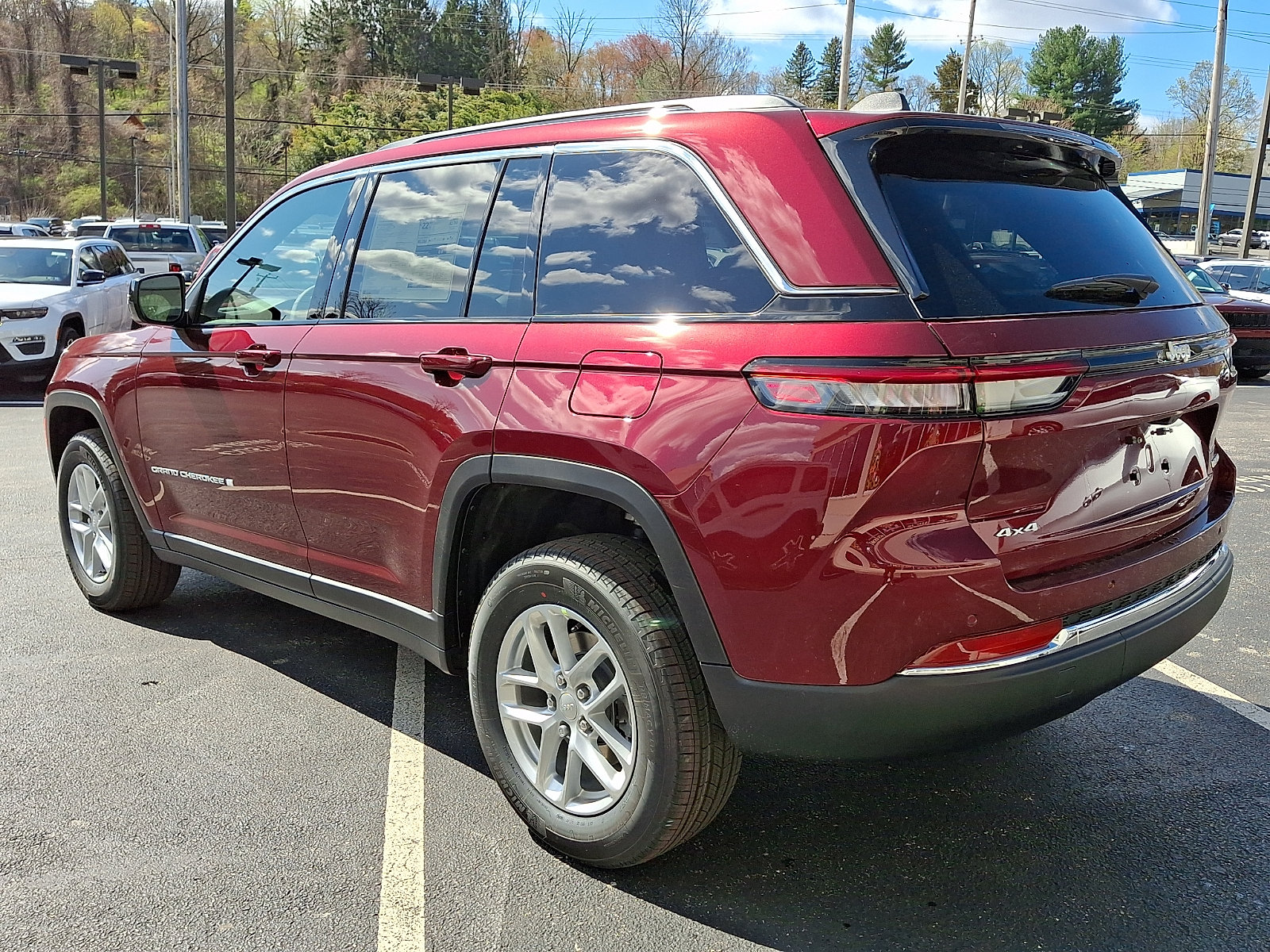 New 2026 Jeep Grand Cherokee Laredo X AWD/4WD image 4